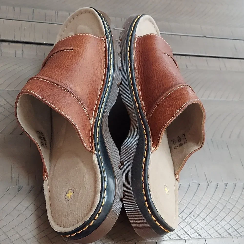 Dr. Martens 8B72 Brown Leather Slides Sandals Sz 13